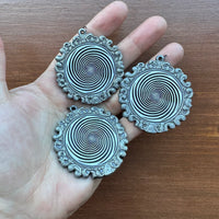 Hypnotic Spinning Pendant - Seconds Sale