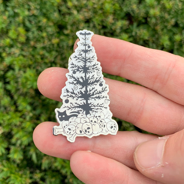 Black Christmas Tree Metal Pin